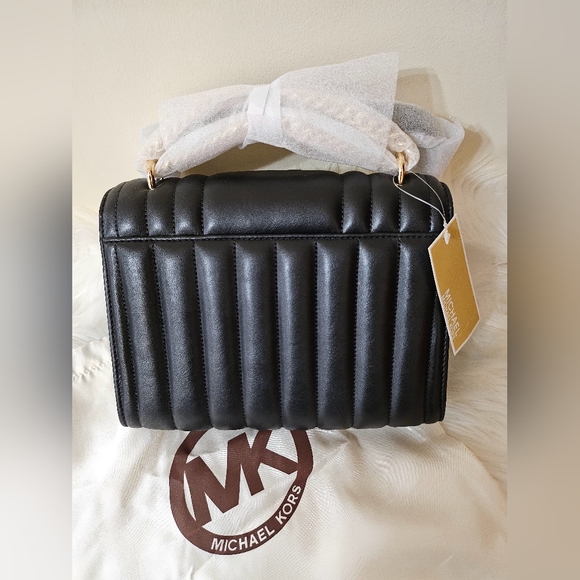 ❌SOLD❌ ♠️Michael Kors Medium Whitney Bag♠️ - Picture 4 of 11